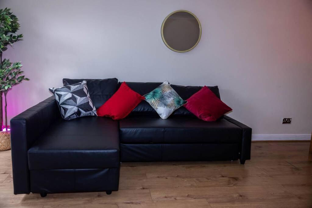 3 Bedrooms House-Sofabed-Parking-Bbqstove-Garden London Luaran gambar