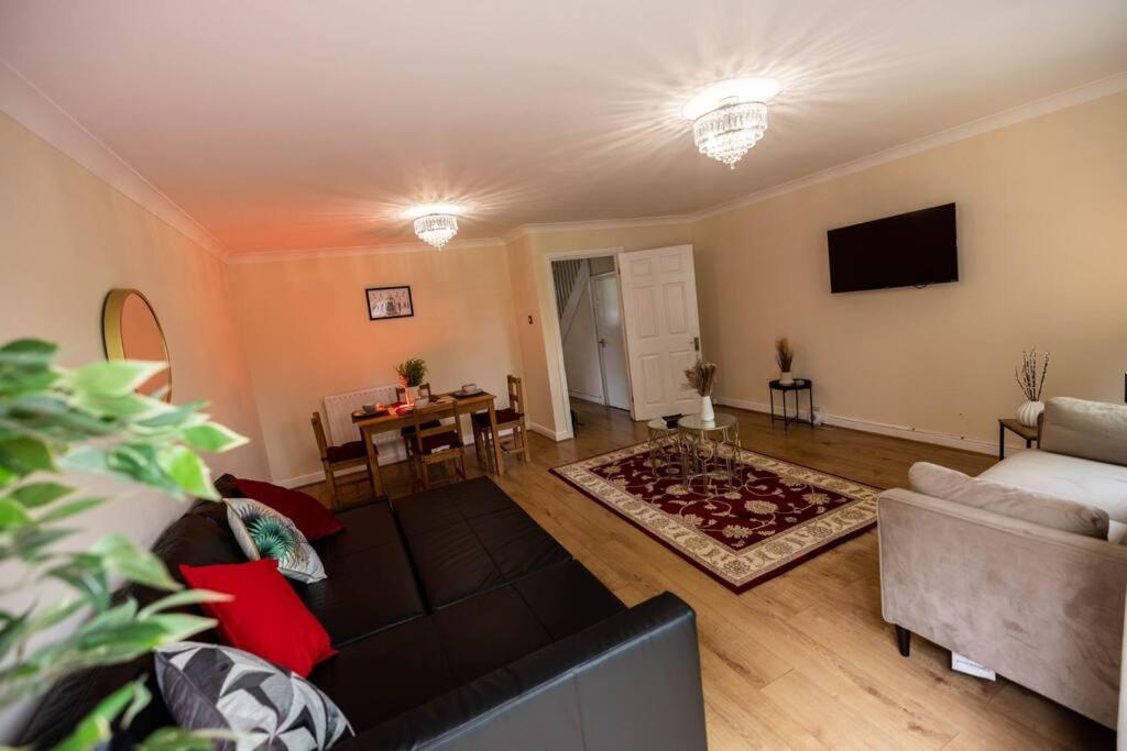 3 Bedrooms House-Sofabed-Parking-Bbqstove-Garden London Luaran gambar
