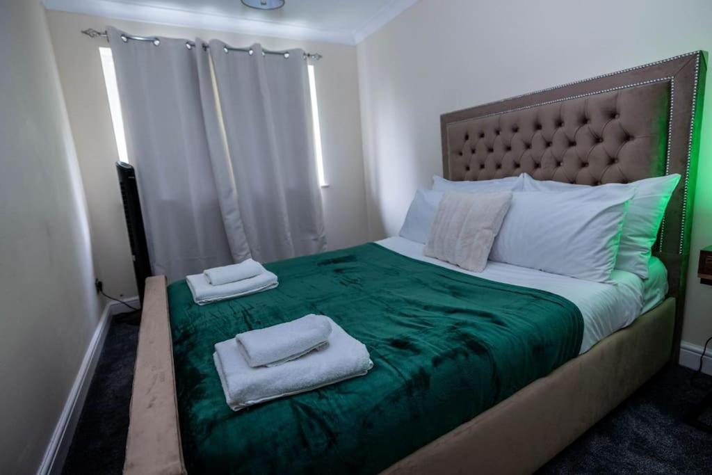3 Bedrooms House-Sofabed-Parking-Bbqstove-Garden London Luaran gambar