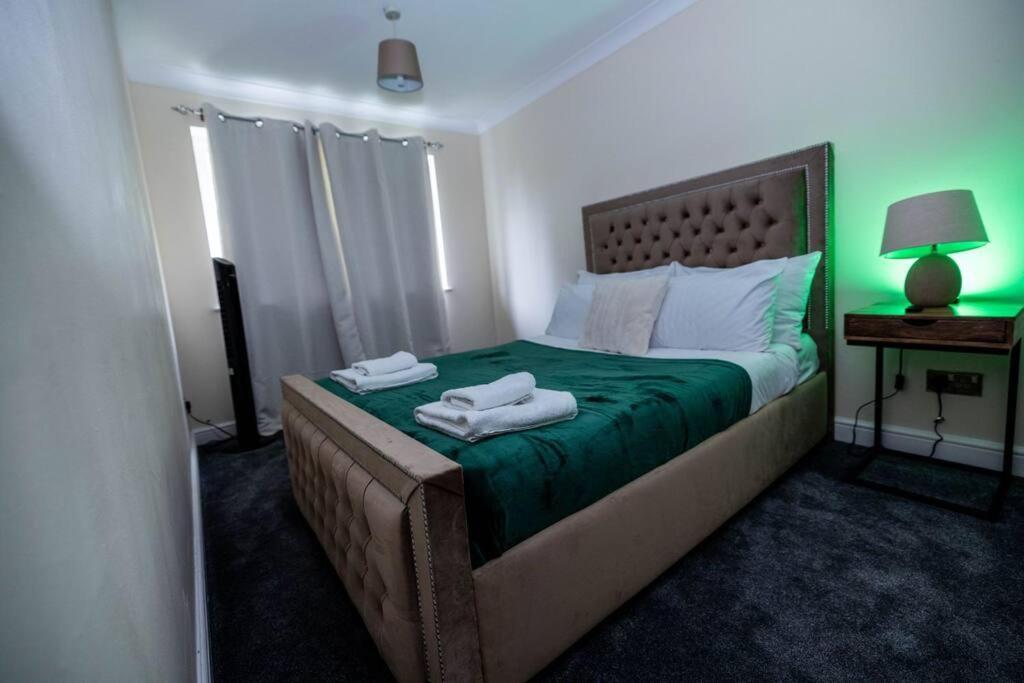 3 Bedrooms House-Sofabed-Parking-Bbqstove-Garden London Luaran gambar